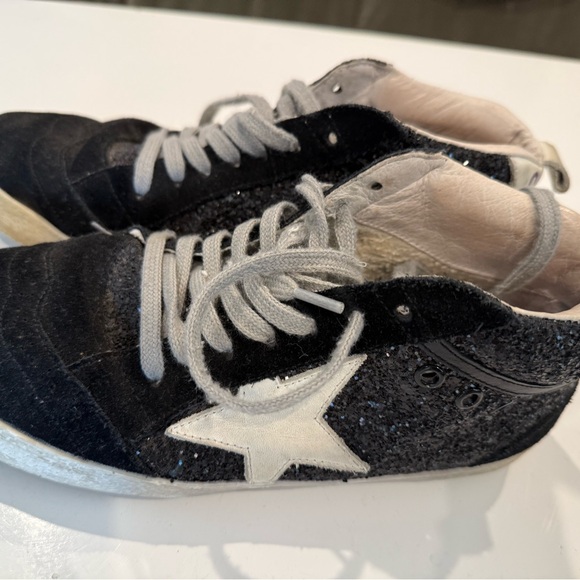 GGDB Black and White Sneakers - Picture 1 of 4